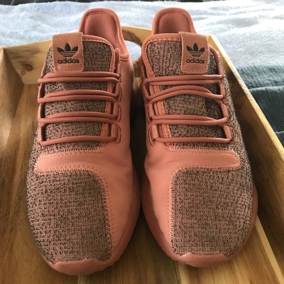 Adidas Tubular - Picture 2 of 5